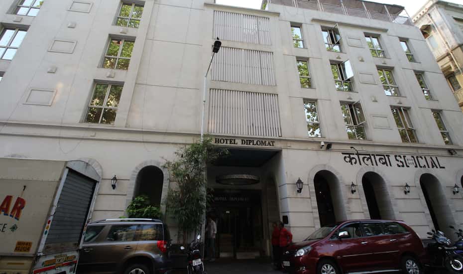 Hotel diplomat best sale